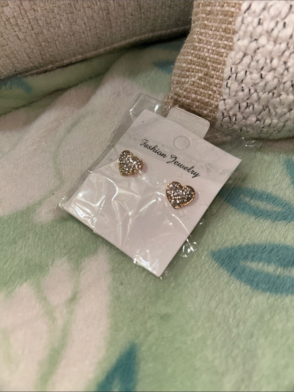 Fashion Jewelry Gold Heart Crystal Pavé Stud Earrings